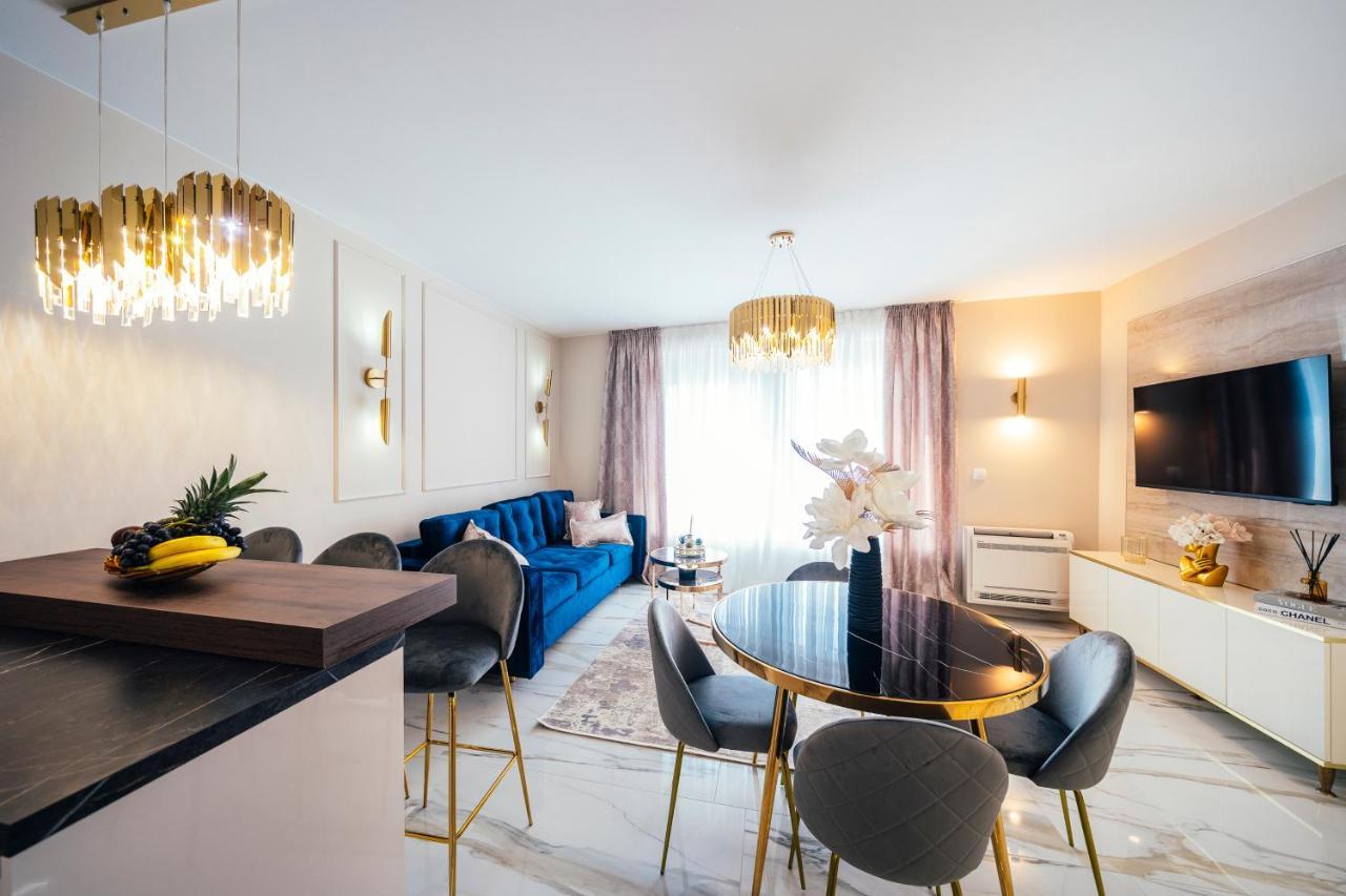 Rixos Private Parking Garage Apartment *